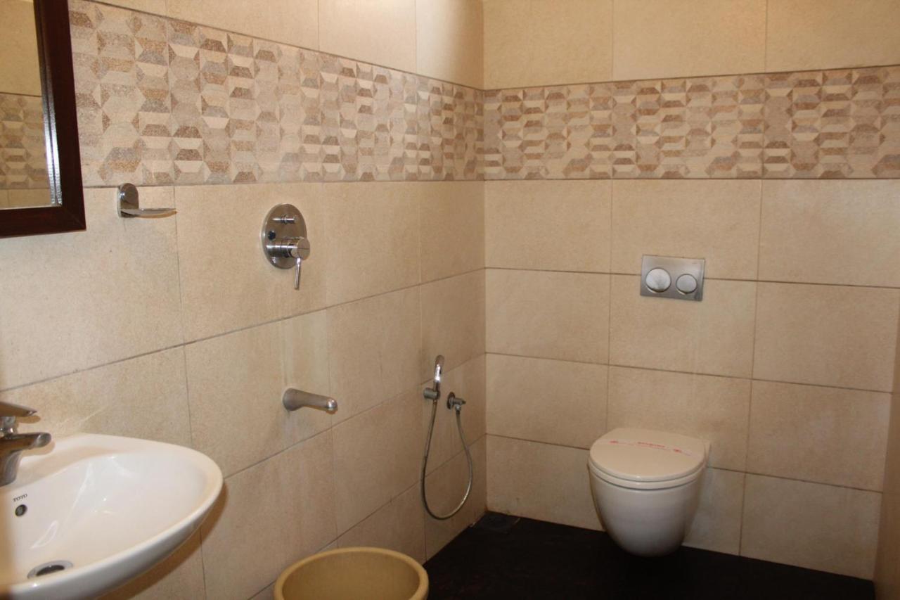 Annai In Saravana Bhavan Fine Stay And Restaurant Velankanni Dış mekan fotoğraf