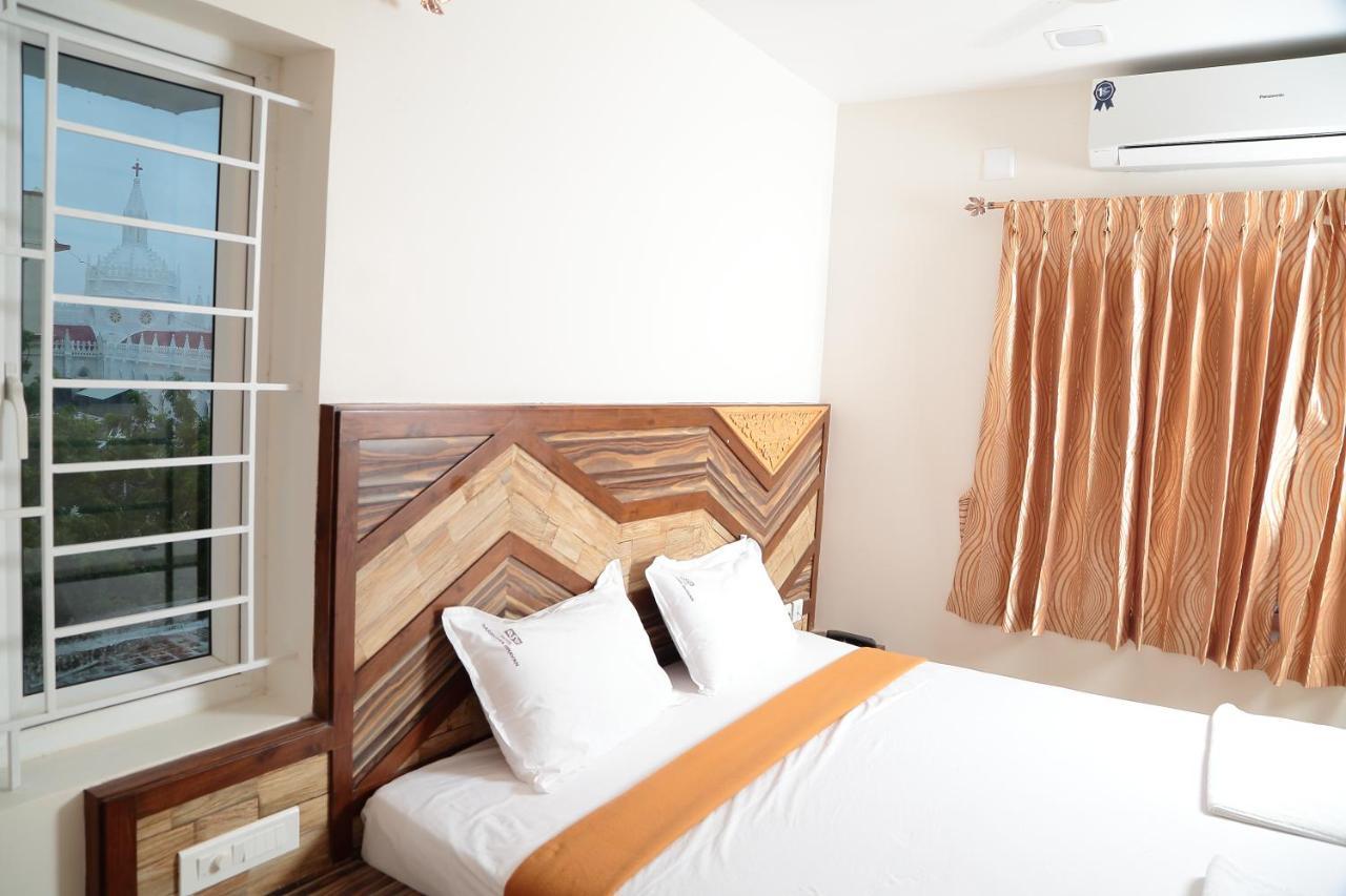 Annai In Saravana Bhavan Fine Stay And Restaurant Velankanni Dış mekan fotoğraf