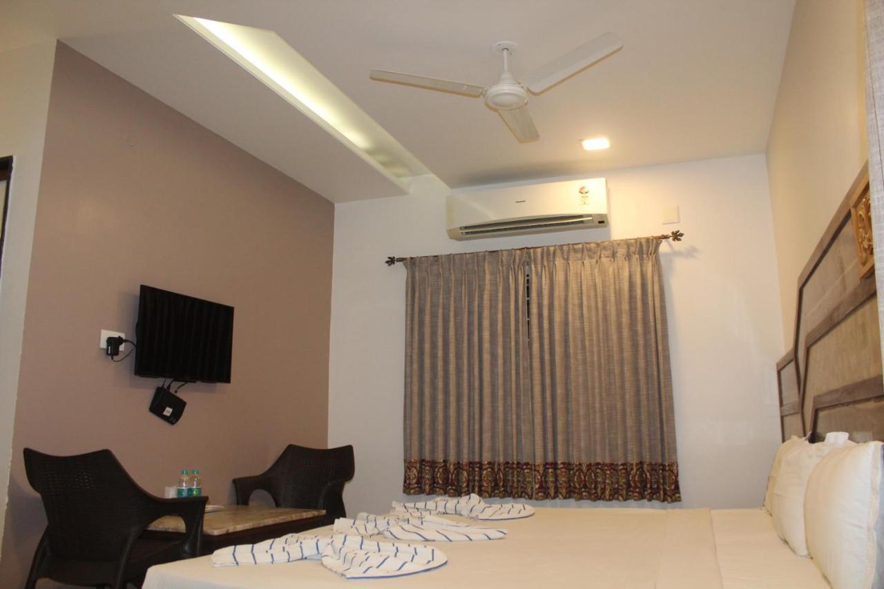 Annai In Saravana Bhavan Fine Stay And Restaurant Velankanni Dış mekan fotoğraf
