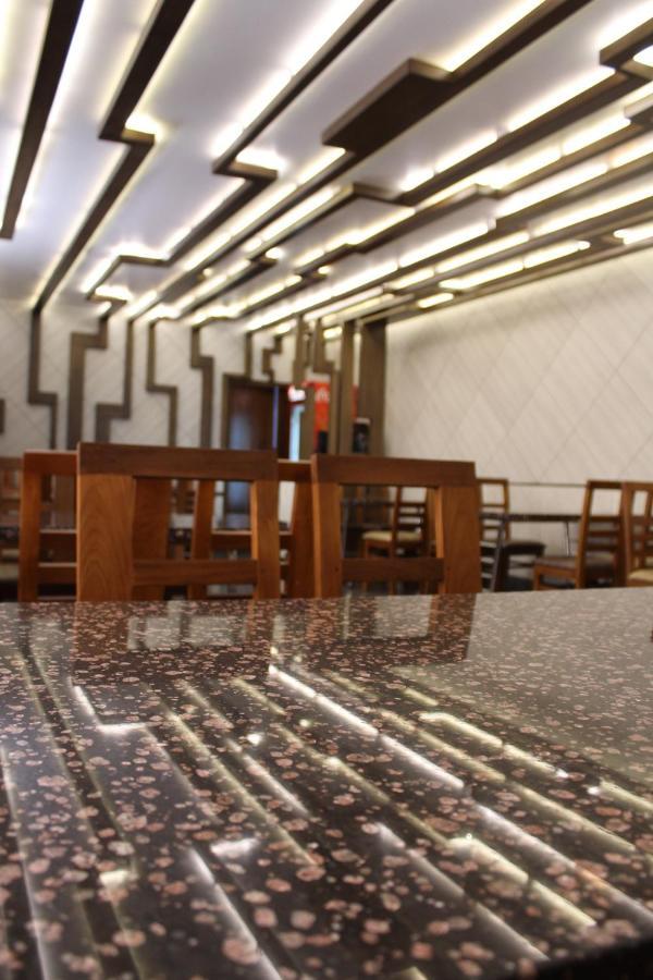 Annai In Saravana Bhavan Fine Stay And Restaurant Velankanni Dış mekan fotoğraf