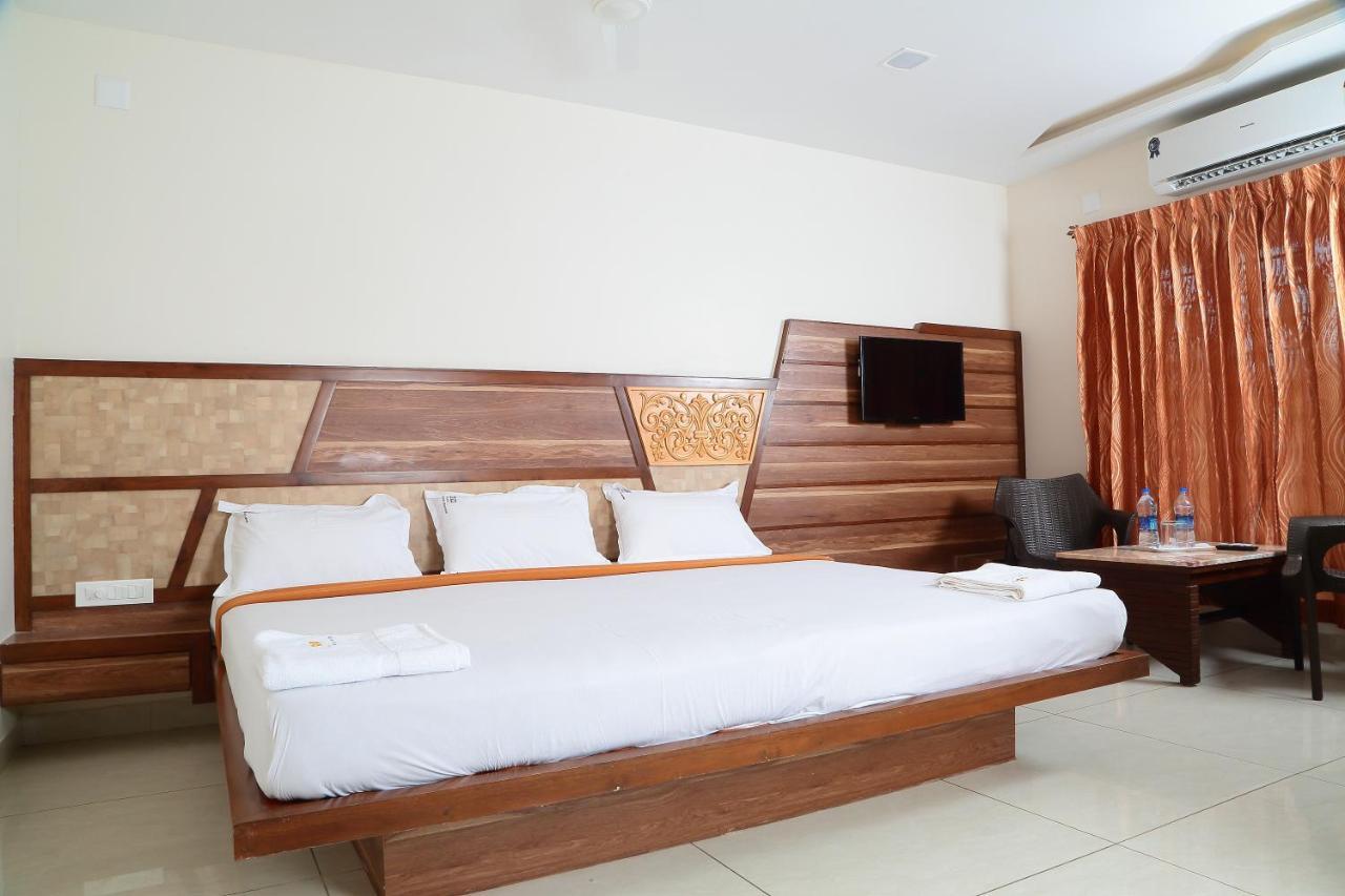 Annai In Saravana Bhavan Fine Stay And Restaurant Velankanni Dış mekan fotoğraf