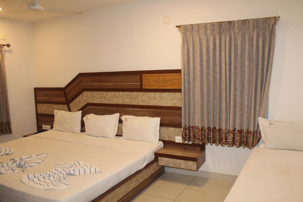 Annai In Saravana Bhavan Fine Stay And Restaurant Velankanni Dış mekan fotoğraf